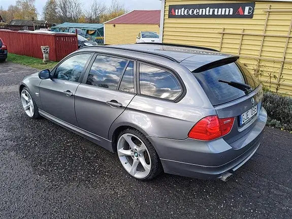 BMW 320D 2011 photo 3