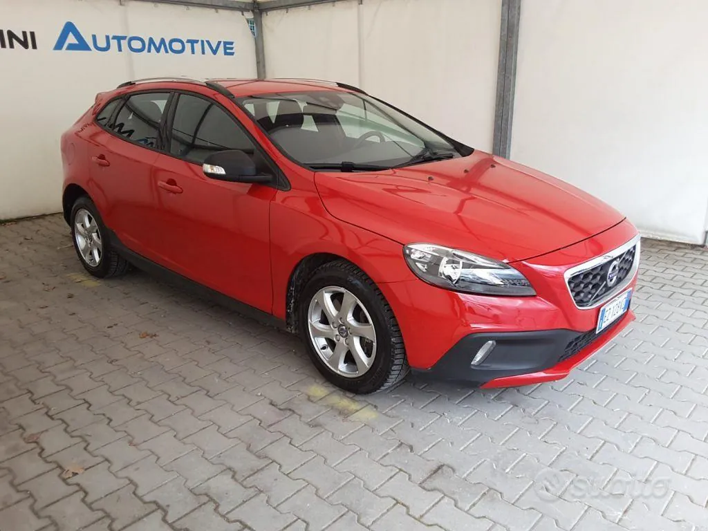 Volvo V40 2015 photo 2