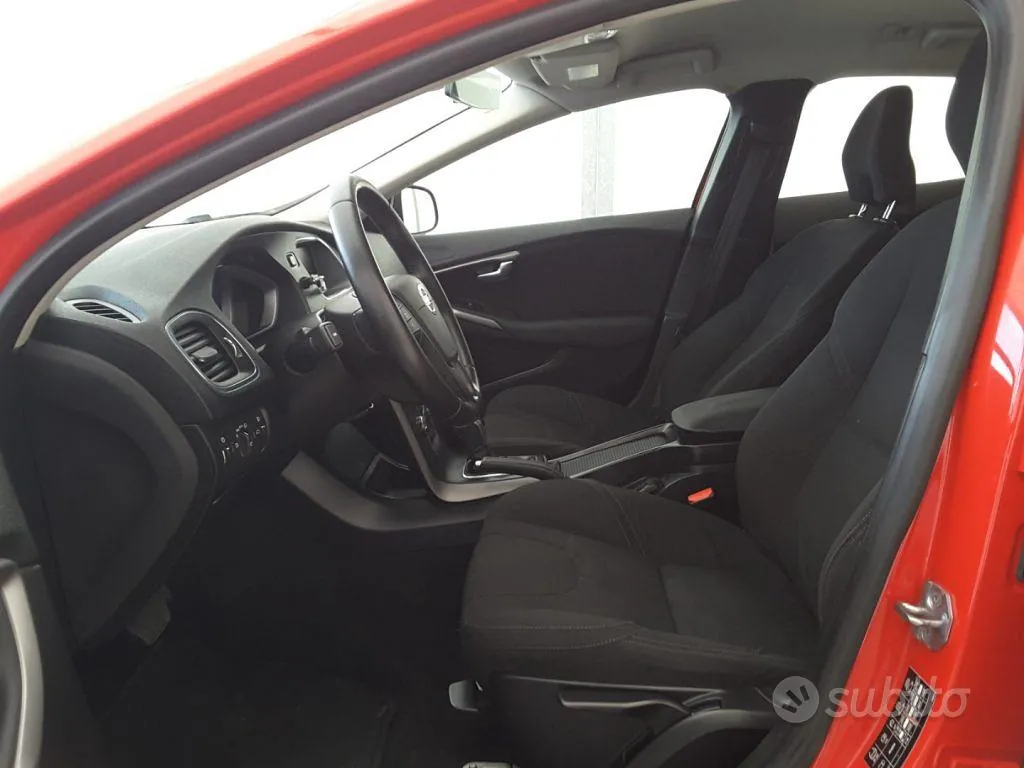 Volvo V40 2015 photo 5