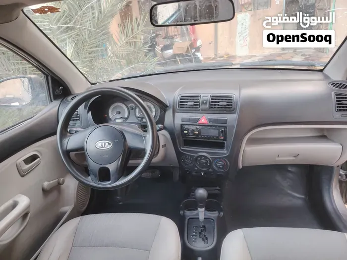 Kia Picanto 2010 photo 2