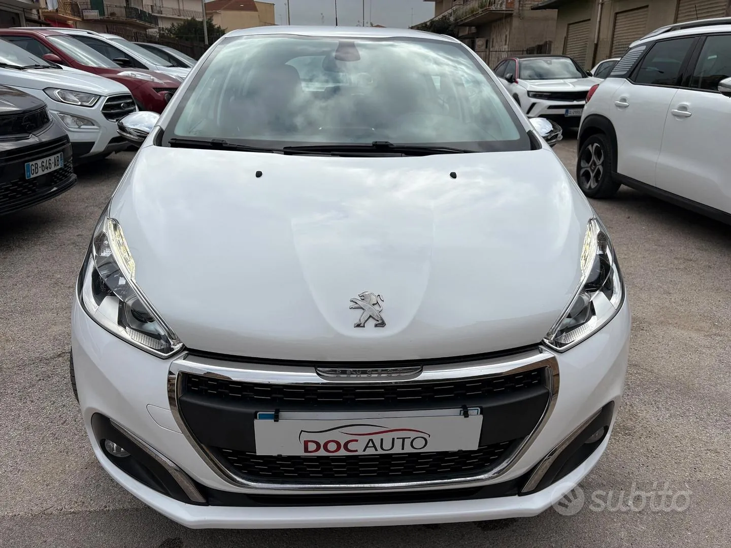 Peugeot 208 2016 photo 2
