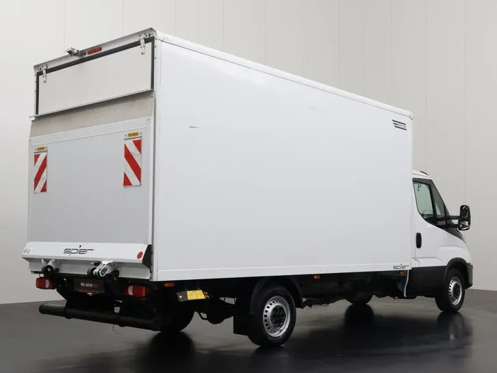 Iveco Daily 2023 photo 2