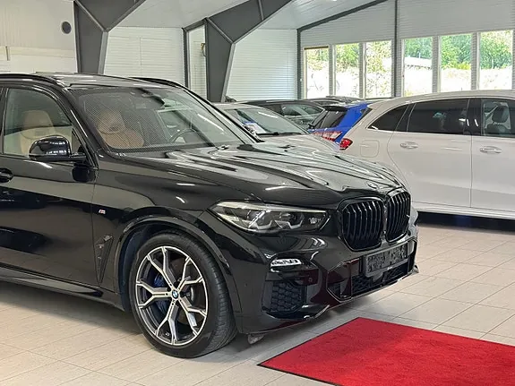 BMW X5 2021 photo 2
