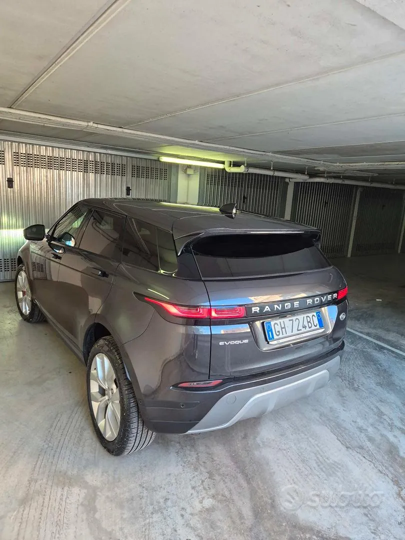 Land Rover Range Rover Evoque 2021 photo 3