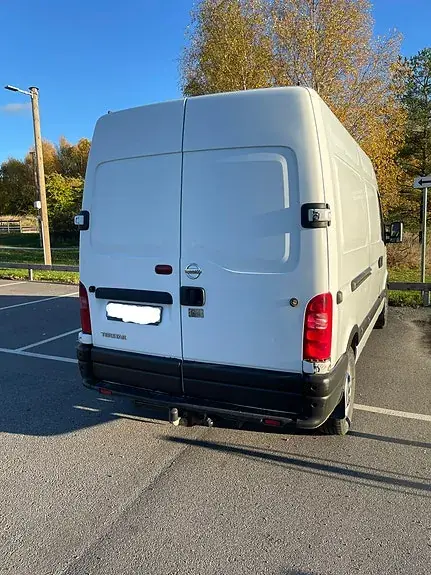 Nissan Interstar 2003 photo 4