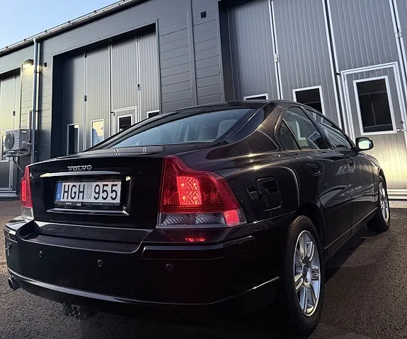 Volvo S60 2008 photo 4