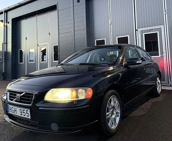Volvo S60 2008 photo 3