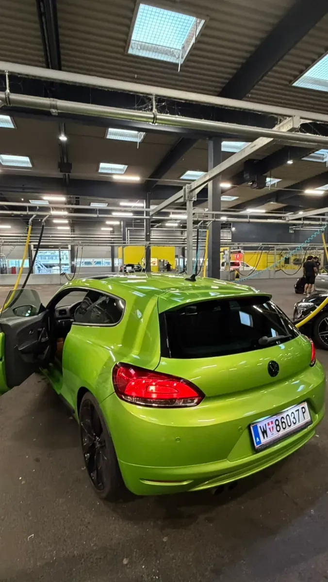 Volkswagen Scirocco 2010 photo 2
