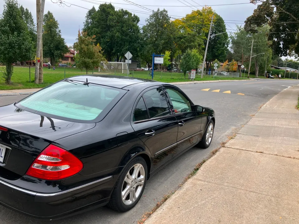 Mercedes-Benz E-Class 2005 photo 4
