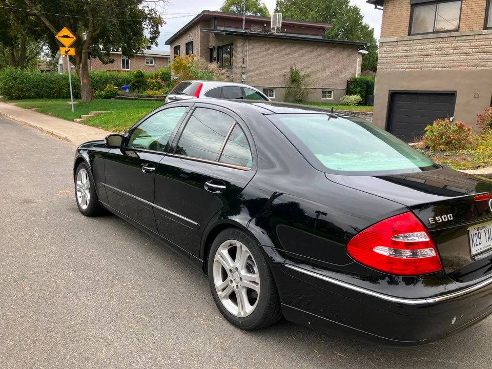 Mercedes-Benz E-Class 2005 photo 3