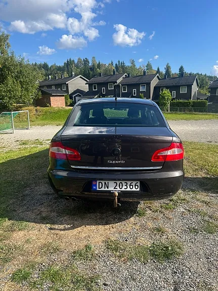 Skoda Superb 2009 photo 4