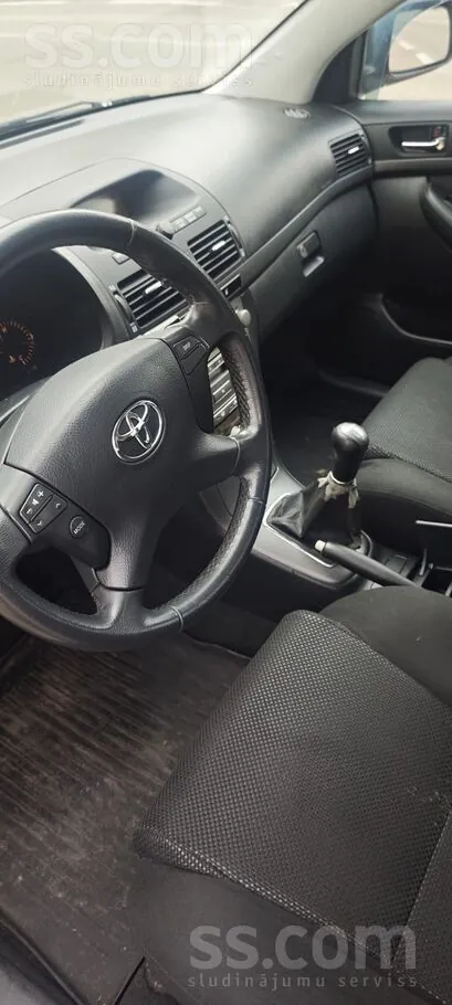 Toyota Avensis 2005 photo 4