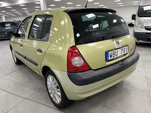 Renault Clio 2004 photo 4
