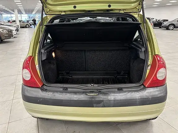 Renault Clio 2004 photo 5