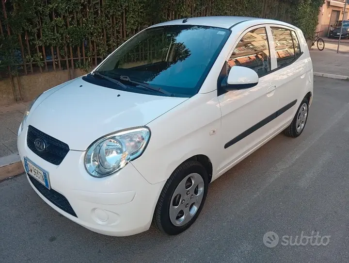 Kia Picanto 2009 photo 2