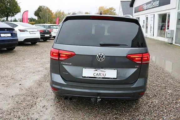 Volkswagen Touran 2017 photo 5