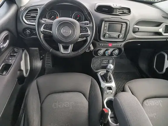 Jeep Renegade 2015 photo 4