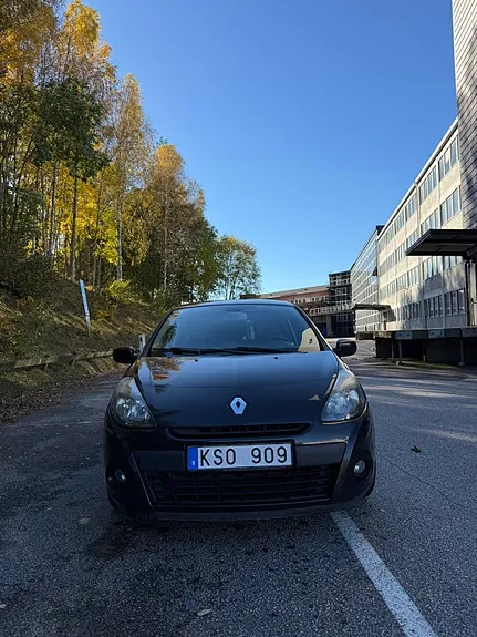 Renault Clio 2010 photo 3