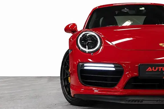 Porsche 911 Turbo S 2017 photo 3
