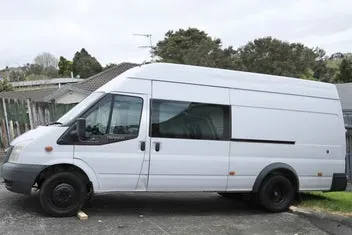 Ford Transit 2010 photo 2
