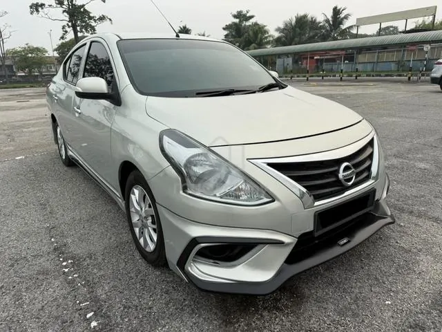 Nissan Almera
