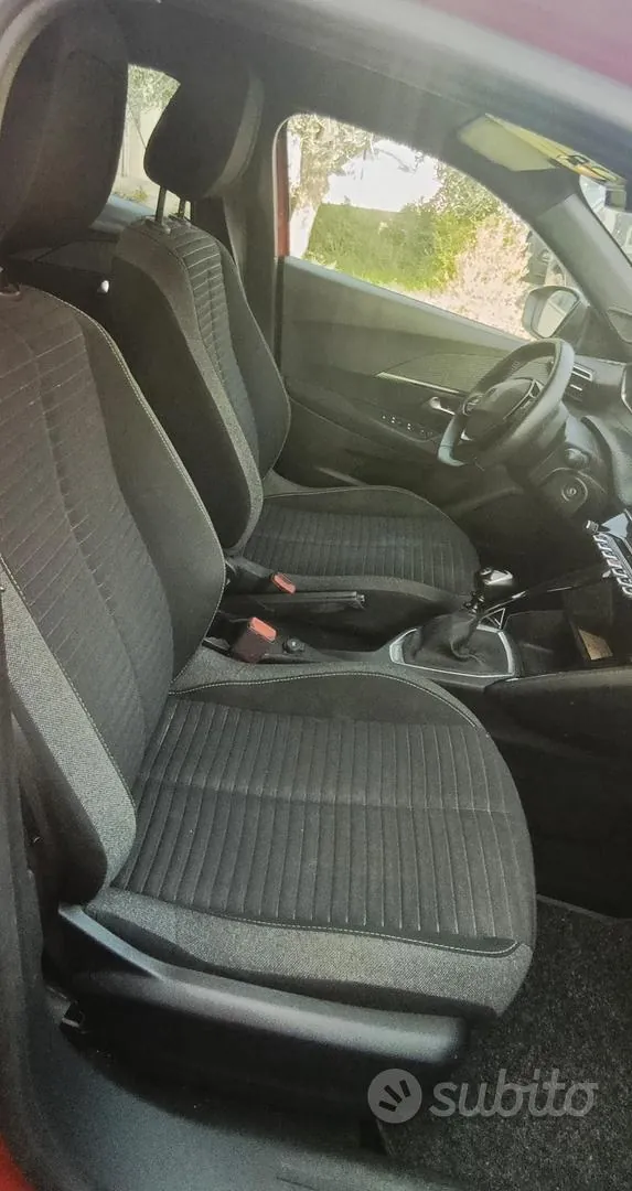 Peugeot 2008 2023 photo 5