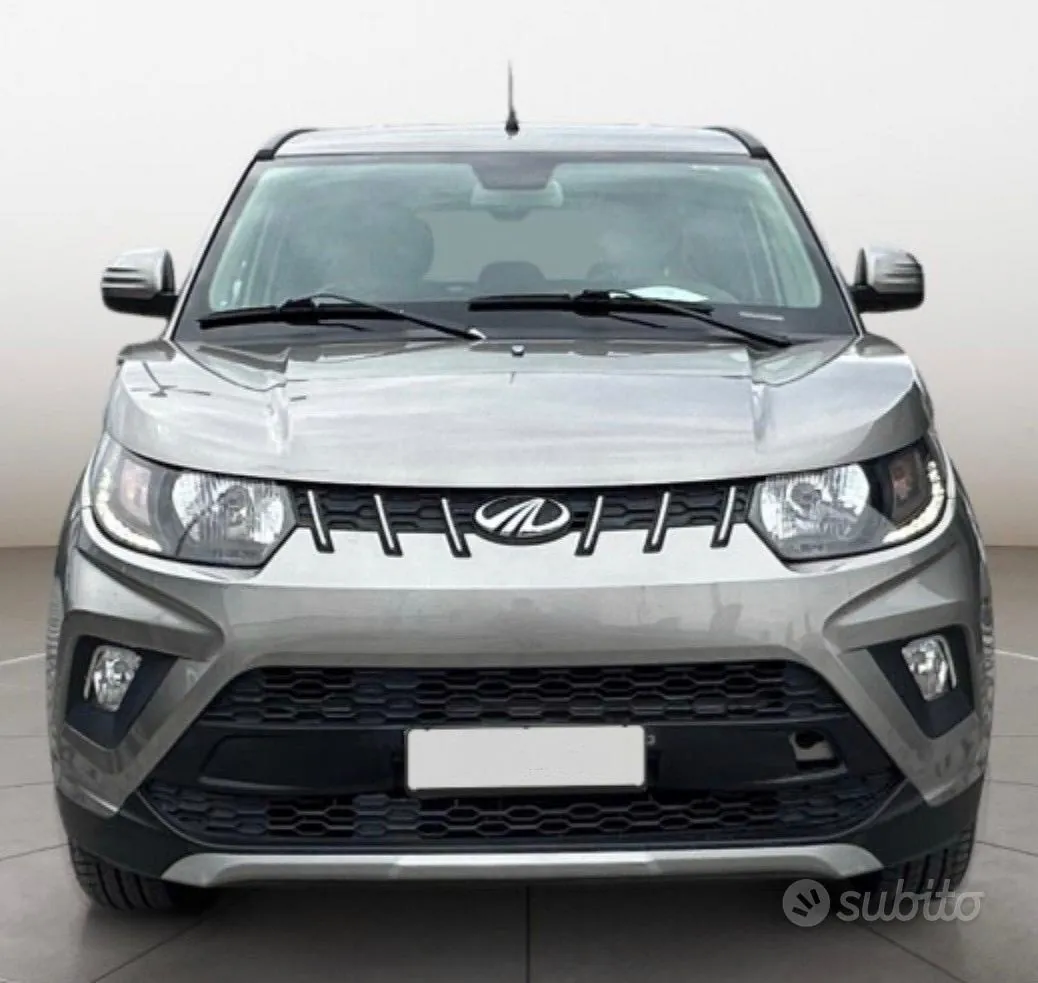 Mahindra Kuv100 2018 photo 3