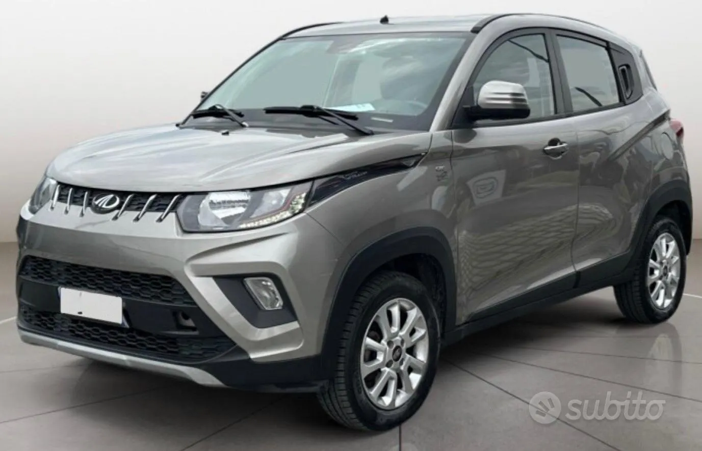Mahindra Kuv100 2018 photo 4