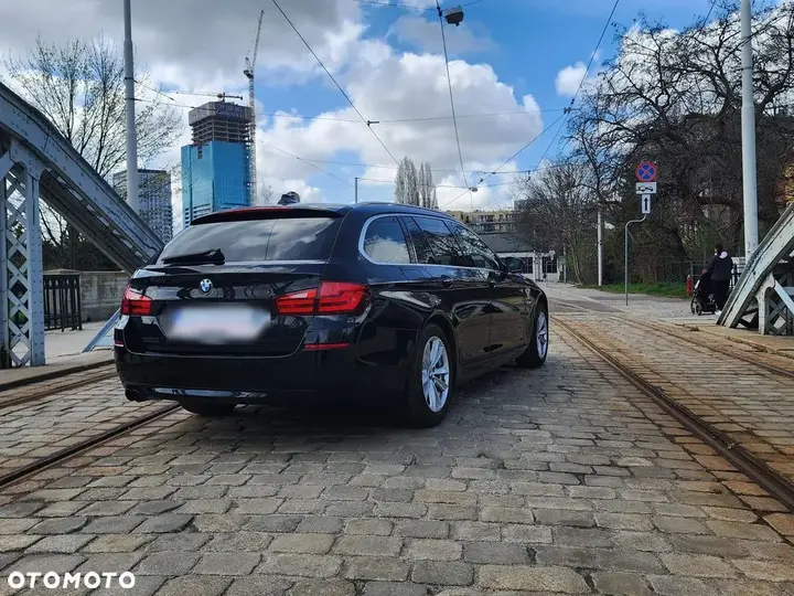 BMW 5 Series 2012 photo 3