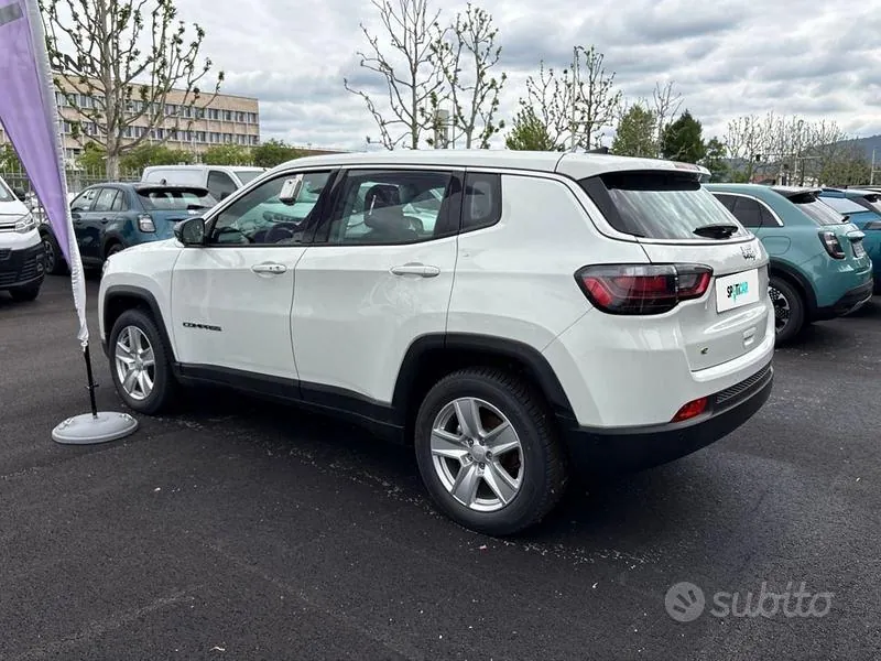 Jeep Compass 2025 photo 3