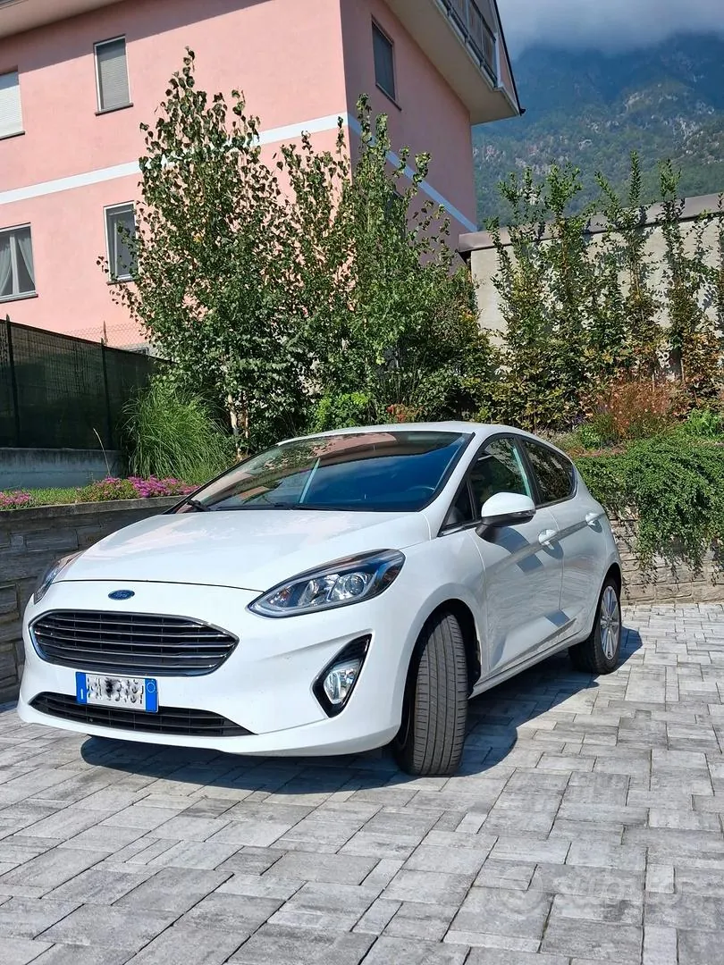 Ford Fiesta 2019 photo 2