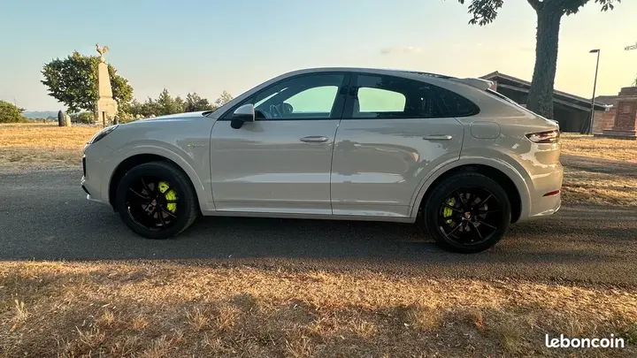 Porsche Cayenne 2022 photo 4