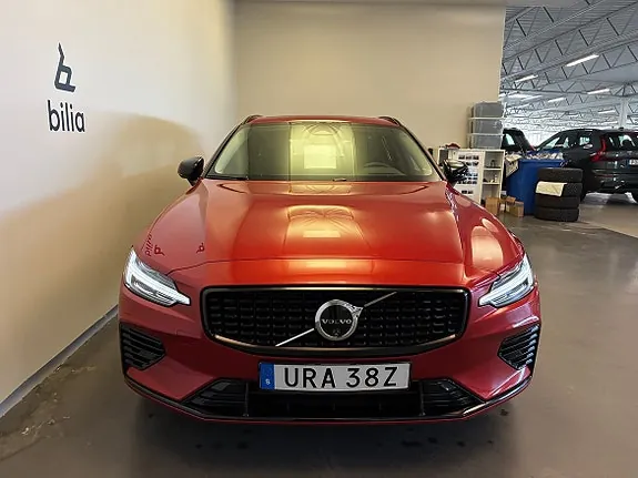 Volvo V60 2024 photo 2