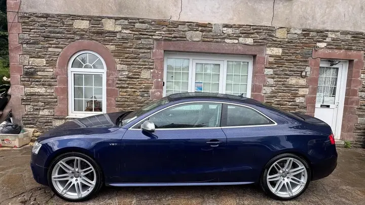 Audi S5 2013 photo 2