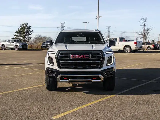 GMC Yukon Xl 2026 photo 3