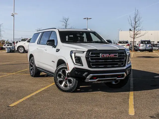 GMC Yukon Xl 2026 photo 2