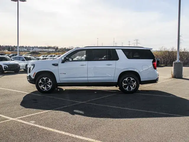 GMC Yukon Xl 2026 photo 5