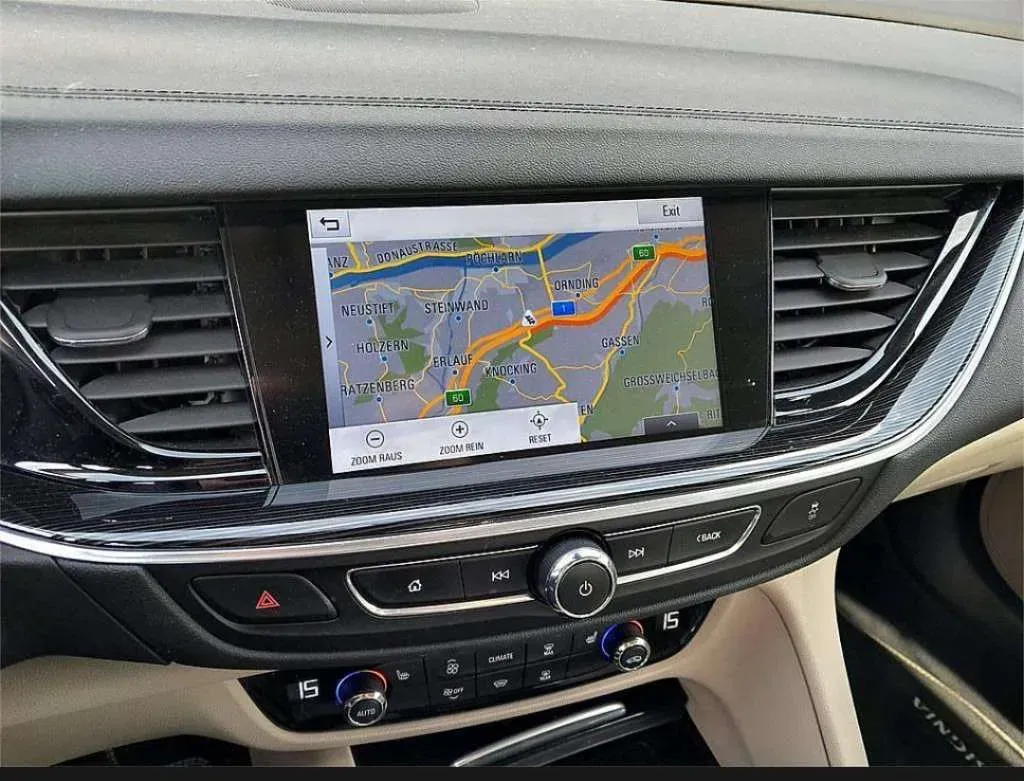 Opel Insignia 2018 photo 2