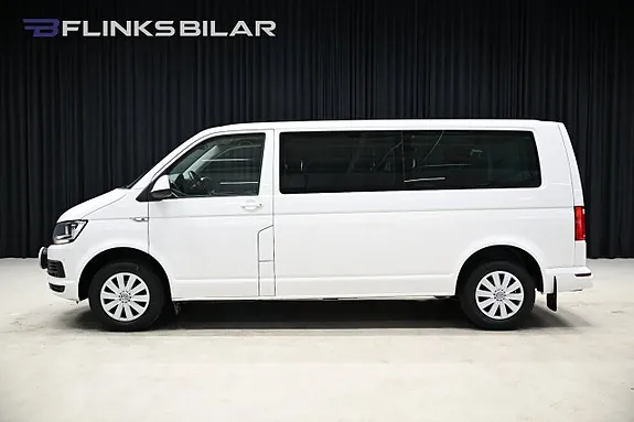 Volkswagen Caravelle 2016 photo 2