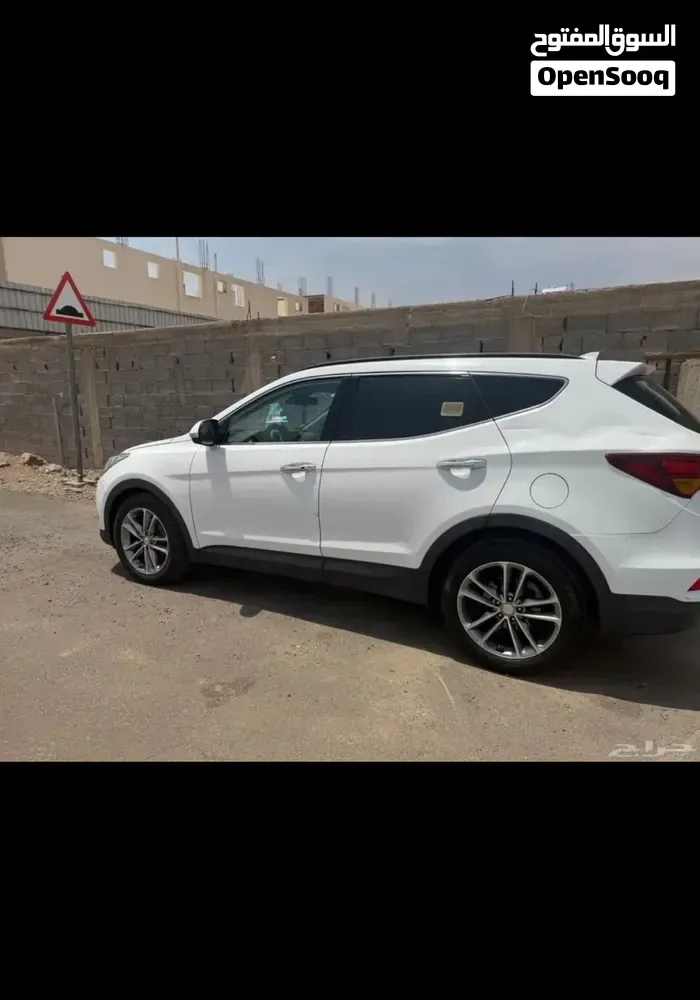 Hyundai Santa Fe 2017 photo 3