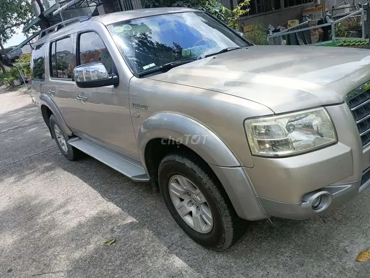 Ford Everest 2008 photo 2
