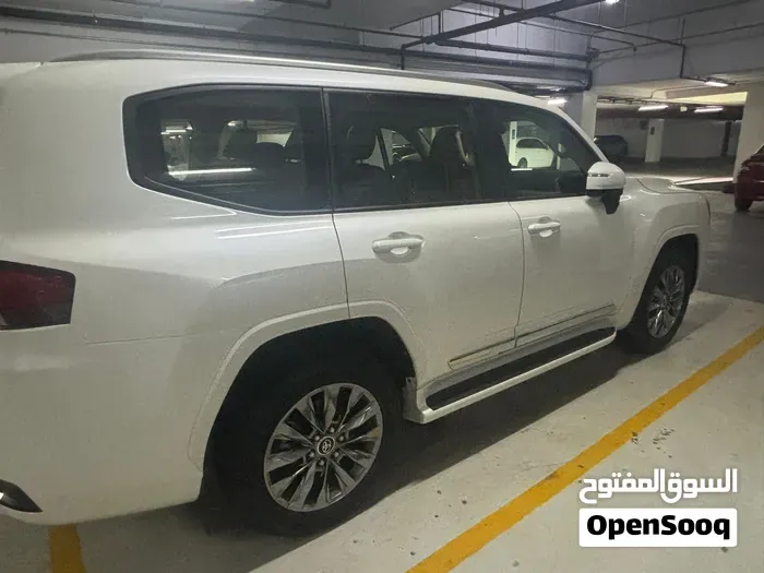 Toyota Land Cruiser Gxr 2025 photo 4