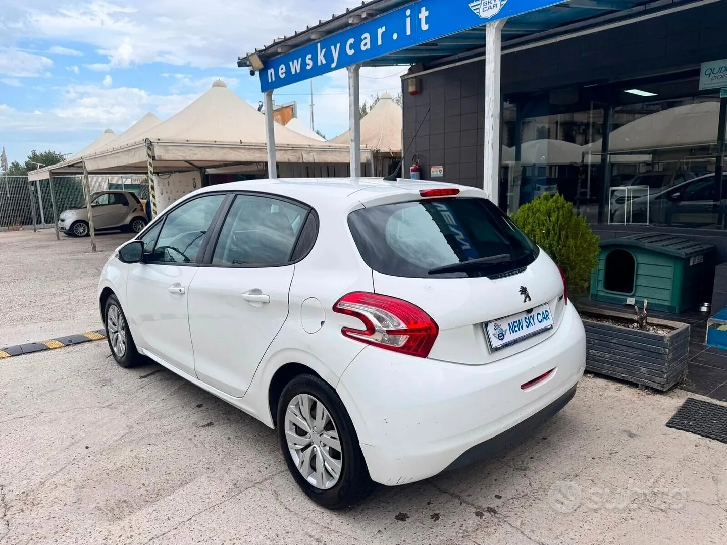 Peugeot 208 2012 photo 5