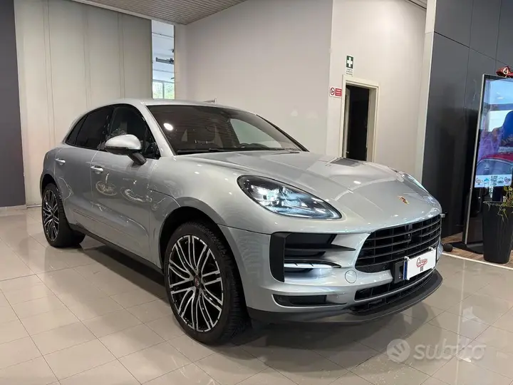 Porsche Macan 2021 photo 2