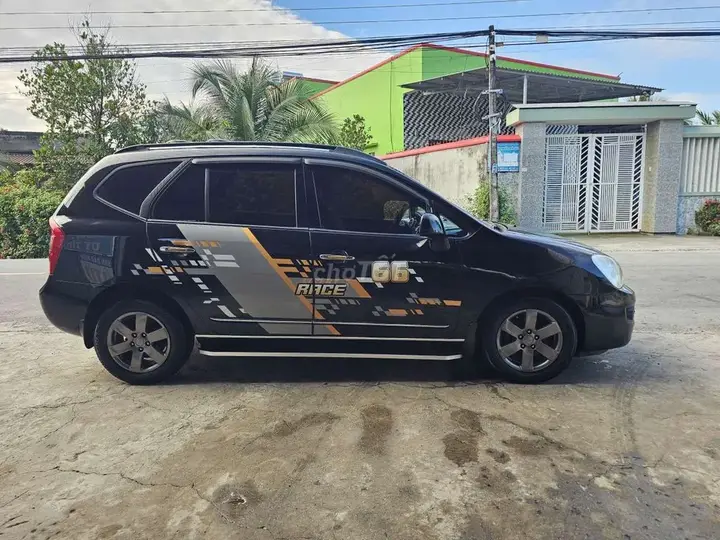 Kia Carens 2008 photo 3