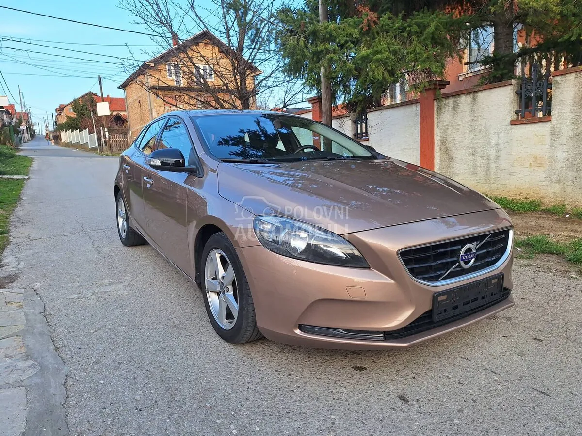 Volvo V40 2013 photo 5