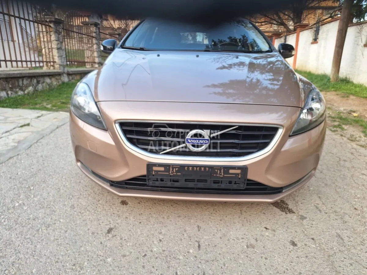 Volvo V40 2013 photo 3
