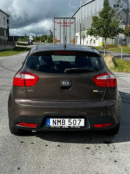 Kia Rio 2013 photo 5