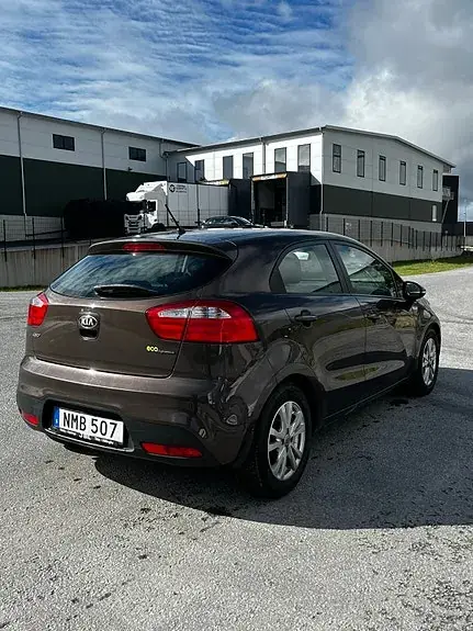 Kia Rio 2013 photo 4