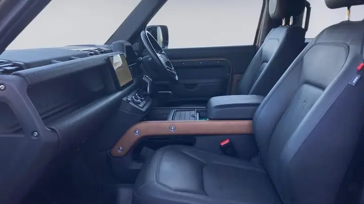 Land Rover Defender 90 2023 photo 3